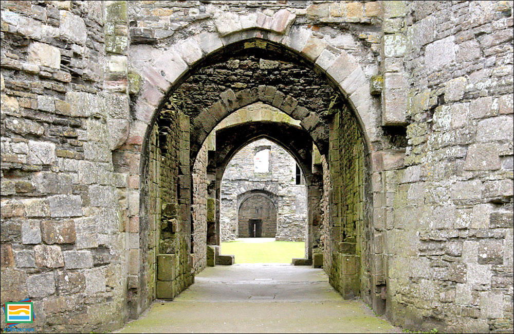 قلعه‌ی بیوماریس - میراث بریتانیا