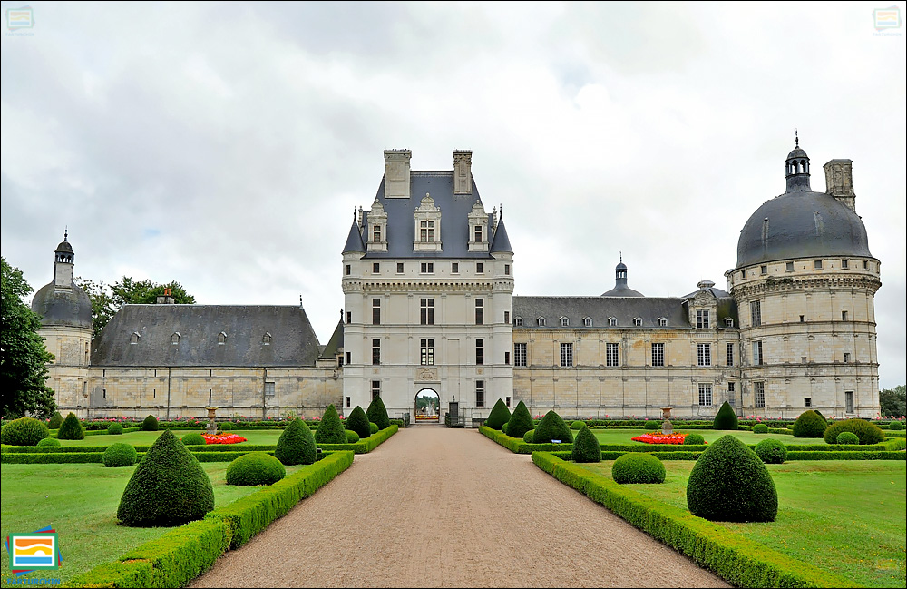 قلعه‌ی والنسی - میراث فرانسه