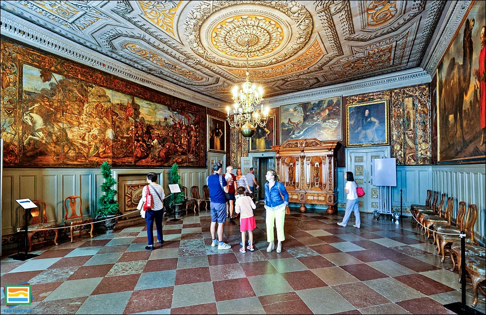 کاخ دروتنینگهلم - میراث سوئد